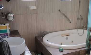 Hermosa casa en venta en Alamedas