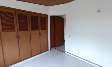 SE ARRIENDA HERMOSA CASA CONJUNTO LA HACIENDA AV CHILACOS