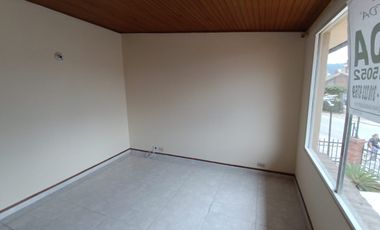 SE ARRIENDA HERMOSA CASA CONJUNTO LA HACIENDA AV CHILACOS