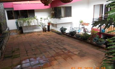 RENTO CASA CON ALBERCA EN VISTA BELLA, 4 RECAMARAS, JARDINZOTE, ESTACIONAMIENTO