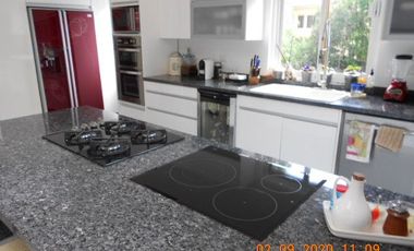 RENTO CASA CON ALBERCA EN VISTA BELLA, 4 RECAMARAS, JARDINZOTE, ESTACIONAMIENTO