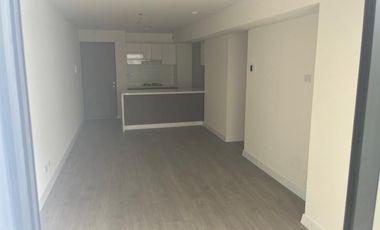 VENDO BONITO DPTO DE ESTRENO EN MIRAFLORES