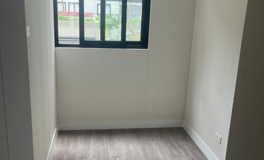 VENDO BONITO DPTO DE ESTRENO EN MIRAFLORES