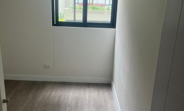 VENDO BONITO DPTO DE ESTRENO EN MIRAFLORES