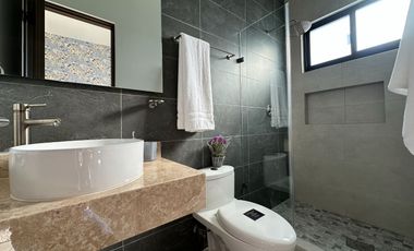 Renta casa nueva en Nuevo Refugio