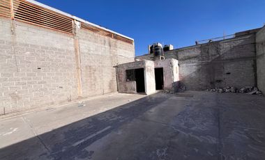TERRENO COMERCIAL EN RENTA DE 250 M² CON BARDA PERIMETRAL, UBICACIÓN ESTRATÉGICA EN SATÉLITE, QUERÉTARO, Qro.