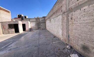 TERRENO COMERCIAL EN RENTA DE 250 M² CON BARDA PERIMETRAL, UBICACIÓN ESTRATÉGICA EN SATÉLITE, QUERÉTARO, Qro.