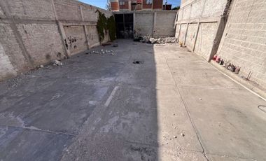 TERRENO COMERCIAL EN RENTA DE 250 M² CON BARDA PERIMETRAL, UBICACIÓN ESTRATÉGICA EN SATÉLITE, QUERÉTARO, Qro.