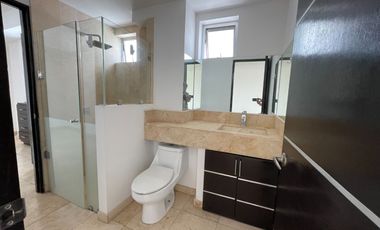 DEPARTAMENTO EN RENTA CON VISTA AL LAGO, JURIQUILLA QUERETARO