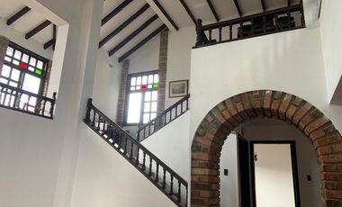 VENTA DE CASA EN EL SECTOR CATAY, POPAYAN, CON INMEJORABLE IMPACTO COMERCIAL