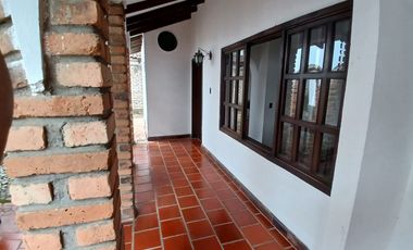 VENTA DE CASA EN EL SECTOR CATAY, POPAYAN, CON INMEJORABLE IMPACTO COMERCIAL