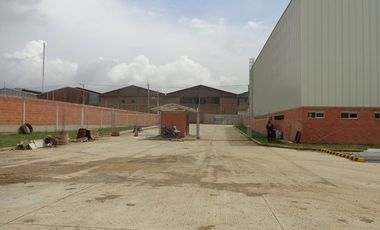 Bodega Vendo 2.000 M2 En Conjunto Cerrado / Venta $6.300.000.000  / Zona Industrial Acopi Yumbo