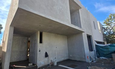 CASA EN VENTA LA TOSCANA