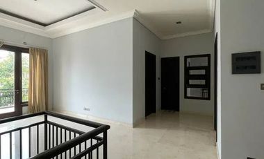 DISEWAKAN RUMAH VILLA BUKIT REGENCY 3 SURABAYA