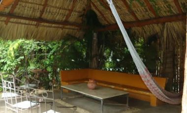 SE VENDE CASA EN: RETORNO DE LAS GARZAS, FRACC. VILLAS LAS GARZAS, ZIHUATANEJO DE AZUETA, GUERRERO.