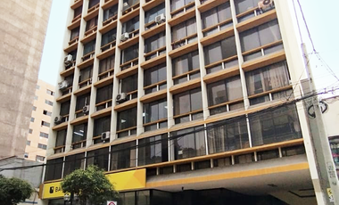 En Venta Oficina en 10° Piso + Azotea Ubicado Cerca Al Parque Kennedy - Miraflores