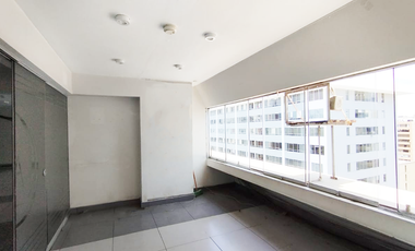 En Venta Oficina en 10° Piso + Azotea Ubicado Cerca Al Parque Kennedy - Miraflores