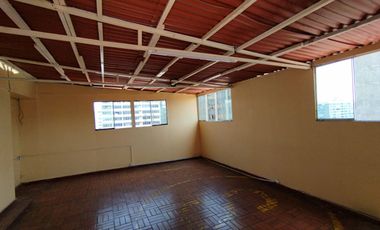 En Venta Oficina en 10° Piso + Azotea Ubicado Cerca Al Parque Kennedy - Miraflores