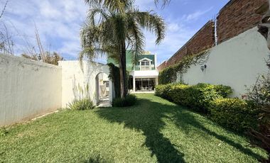 Hermosa casa en Venta en La Barca, Jalisco con gran jardín