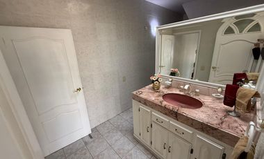 Hermosa casa en Venta en La Barca, Jalisco con gran jardín