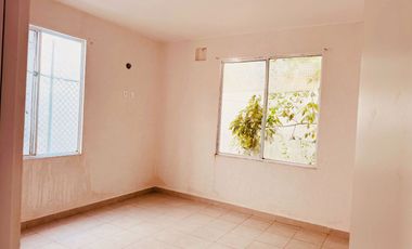 CASA EN VENTA DE UN NIVEL EN FRACCIONAMIENTO RESIDENCIAL LAS PALMAS AL ORIENTE DE MERIDA