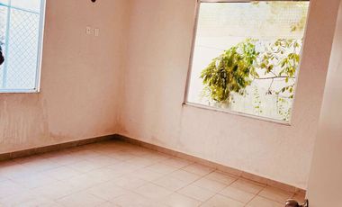 CASA EN VENTA DE UN NIVEL EN FRACCIONAMIENTO RESIDENCIAL LAS PALMAS AL ORIENTE DE MERIDA