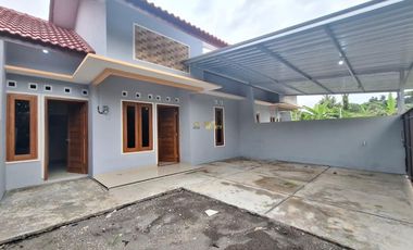 RUMAH MURAH BARU SIAP HUNI DEKAT PASAR JANGKANG SLEMAN