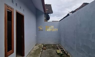 RUMAH MURAH BARU SIAP HUNI DEKAT PASAR JANGKANG SLEMAN