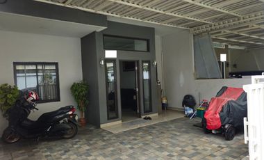 Dijual Cepat Rumah 1,5 Lantai Furnish Siap Huni Harga Murah Dicluster Tamansari Kota Harapan Indah Bekasi