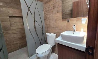 Casa en preventa cerca del Frac las Nubes sobre la calle central zona sur ote de la ciudad