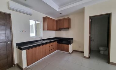 Kasambagan Residences 3BR Townhouse 110sqm Maids 1-car Mabolo