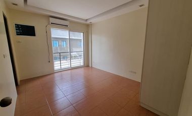 Kasambagan Residences 3BR Townhouse 110sqm Maids 1-car Mabolo