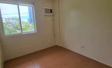 Kasambagan Residences 3BR Townhouse 110sqm Maids 1-car Mabolo