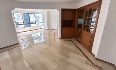 SE VENDE APARTAMENTO EN CABECERA