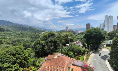 SE VENDE APARTAMENTO EN CABECERA