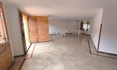 SE VENDE APARTAMENTO EN CABECERA
