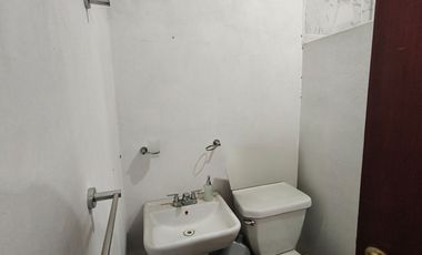 Casa en VENTA una sola planta, a cuadra y media de la carretera a Chapala