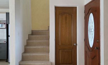 RENTA CASA AMUEBLADA EN CAMPO REAL