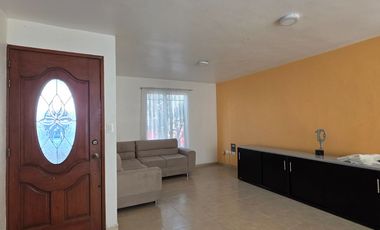 RENTA CASA AMUEBLADA EN CAMPO REAL