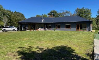 Vende espectacular Parcela con Casa soleada, sector Chamiza, Puerto Montt.