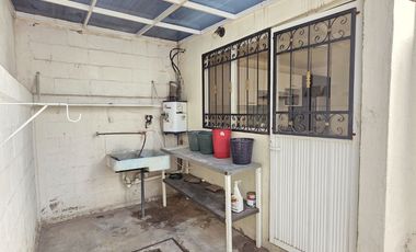 RENTA DE CASA AMUEBLADA EN CAMPO REAL