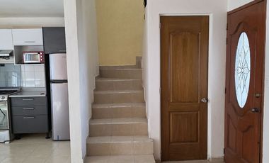 RENTA DE CASA AMUEBLADA EN CAMPO REAL