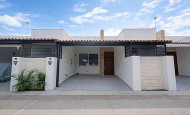 Casa en Venta a 10 Minutos del Aeropuerto de Puerto Vallarta. Villa Paradiso