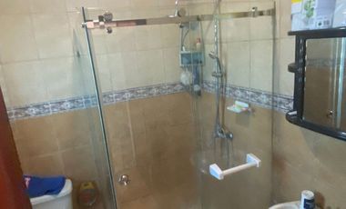 EN VENTA CASA DE 3 PLANTAS MACHALA