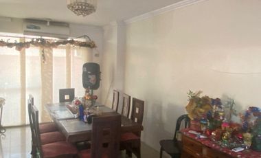 EN VENTA CASA DE 3 PLANTAS MACHALA