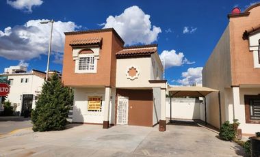 RENTA DE CASA AMUEBLADA  EN RESIDENCIAL VILAGO POR CUATRO SIGLOS Y FRANCISCO VILLARREAL