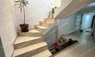 SE RENTA oficina o local comercial en planta alta