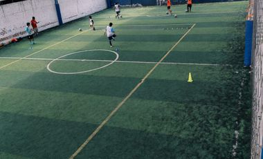 VENDO TERRENO  COMERCIAL DE 1094 M2 EN PLENA AV. CARLOS IZAGUIRRE SMP