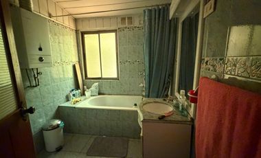 VENDO CASA CON GRAN TERRENO LIMACHE