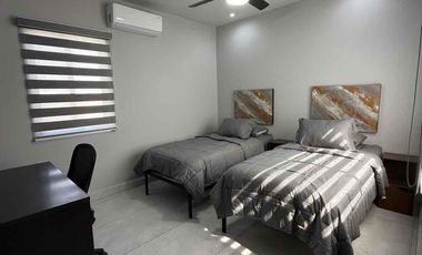 Casa Amueblada en Renta Cerradas Lumina II Dominio Cumbres